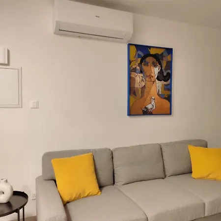 9 Muses * Ларнака